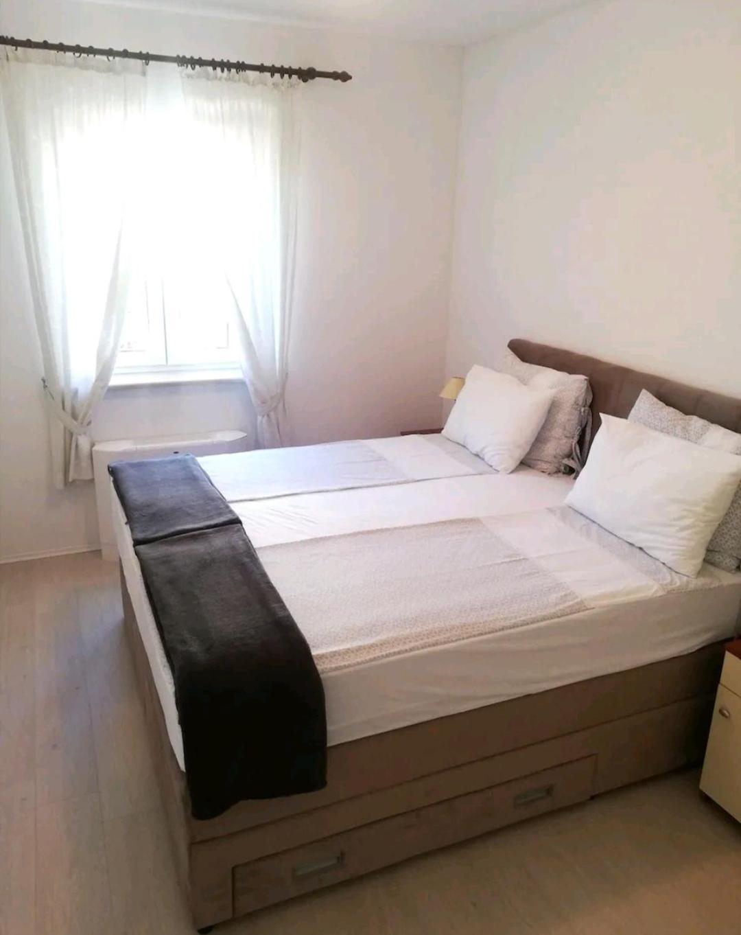 Apartments Regina Bol Kültér fotó